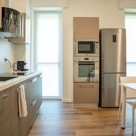 Appartement 15Min Metro Duomo - Rho Fiera - Skyscraper Kitchen à Milan Extérieur photo