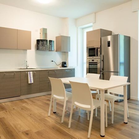 Appartement 15Min Metro Duomo - Rho Fiera - Skyscraper Kitchen à Milan Extérieur photo