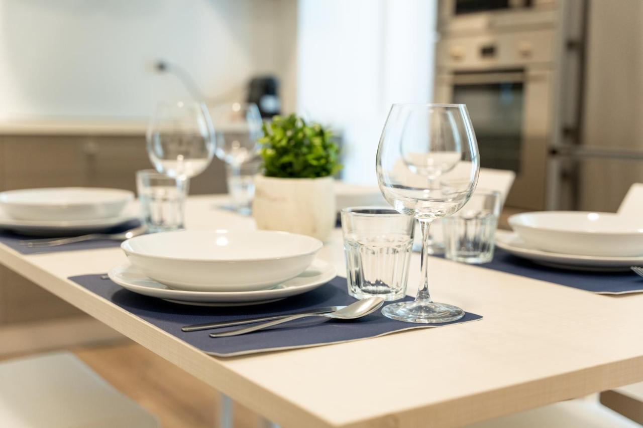 Appartement 15Min Metro Duomo - Rho Fiera - Skyscraper Kitchen à Milan Extérieur photo